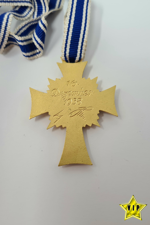 Mutterkreuz Gold im Etui