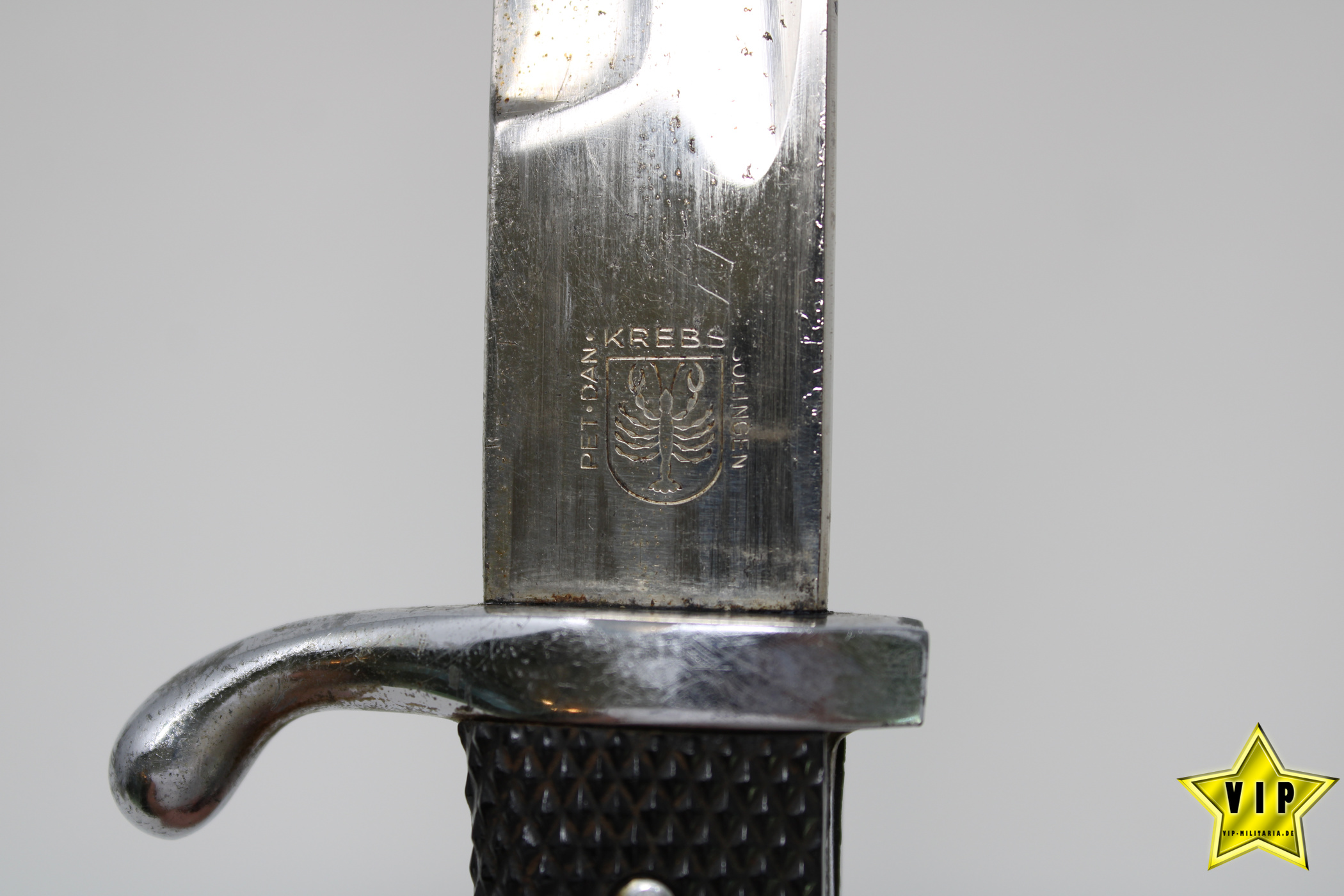 AUSGEHBAJONETT MIT KLINGENÄTZUNG