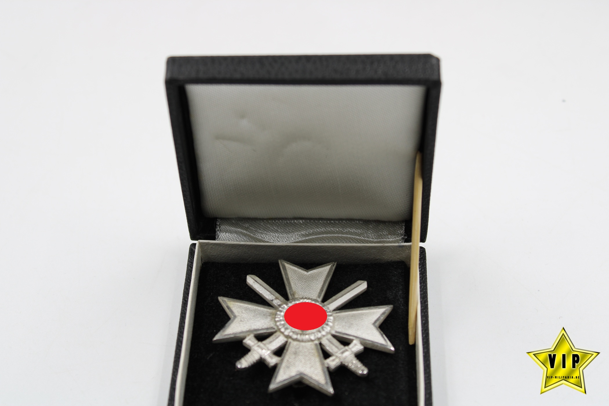 Kriegsverdienstkreuz 1. Klasse 1939 Hersteller 1 Deschler & Sohn, München im Etui 