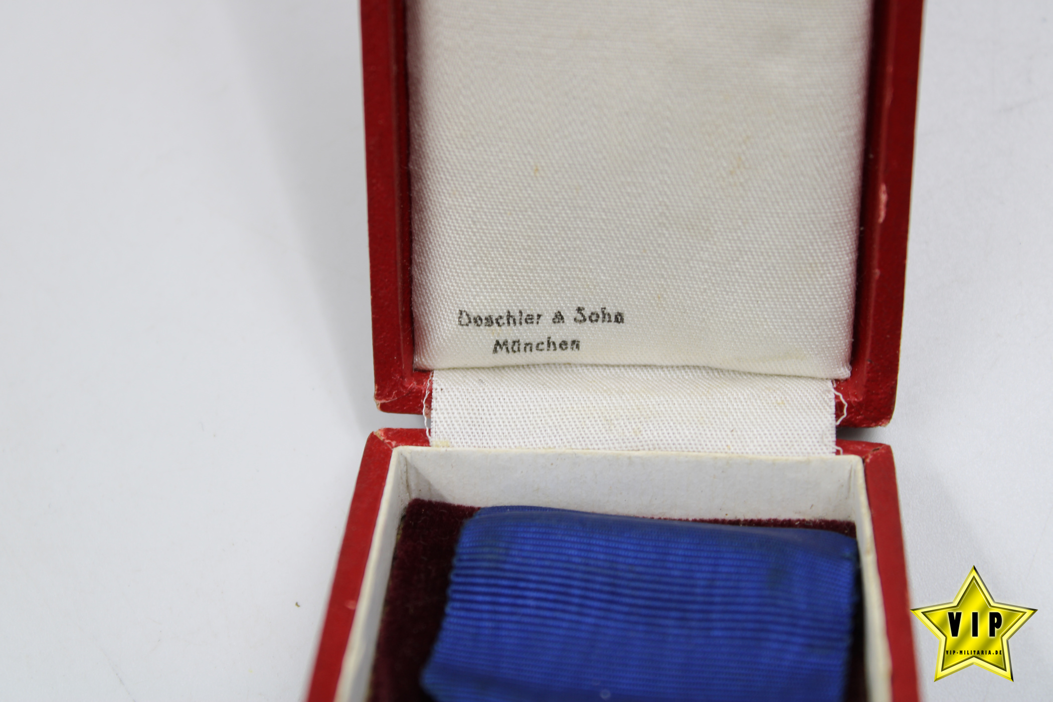 Treuedienst Ehrenzeichen in Gold 40 Jahre im Etui Hersteller Deschler & Sohn, München 