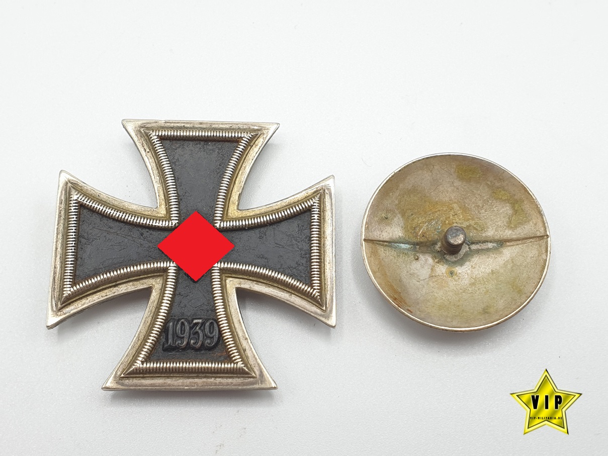 Eisernes Kreuz 1. Klasse an Schraubscheibe Hersteller L/13