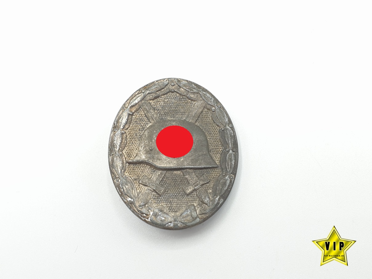 Verwundetenabzeichen in Silber Hersteller 107