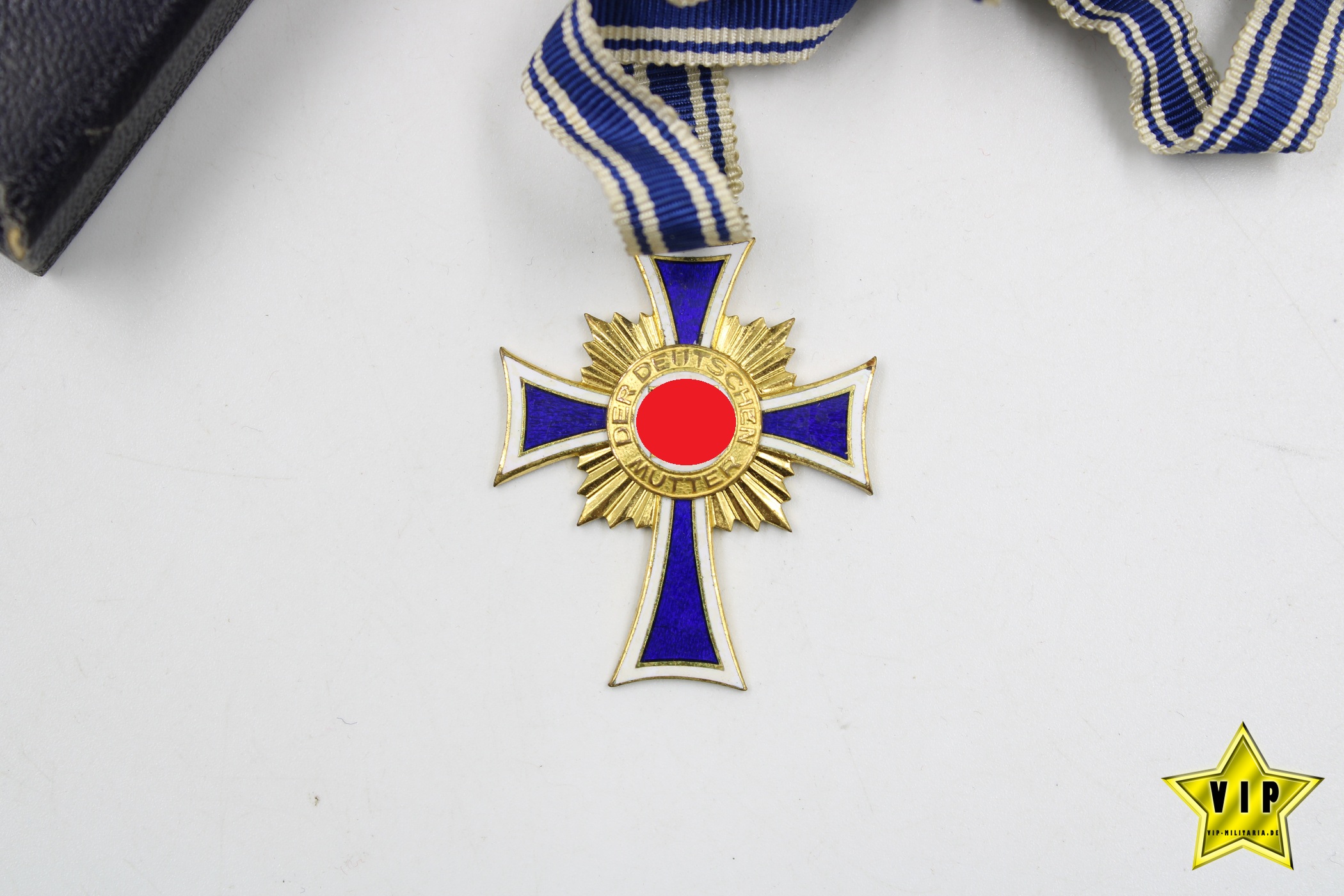 Mutterkreuz Gold im Verleihungsetui 
