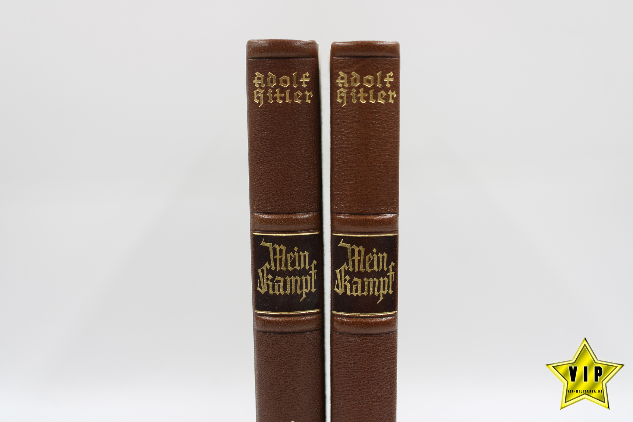 Sonderausgabe Mein Kampf mit Goldschnitt im Schuber