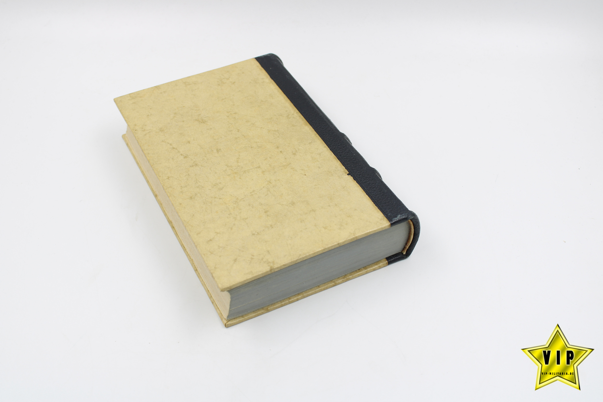 Mein Kampf 1942 in Lateinschrift im Schuber