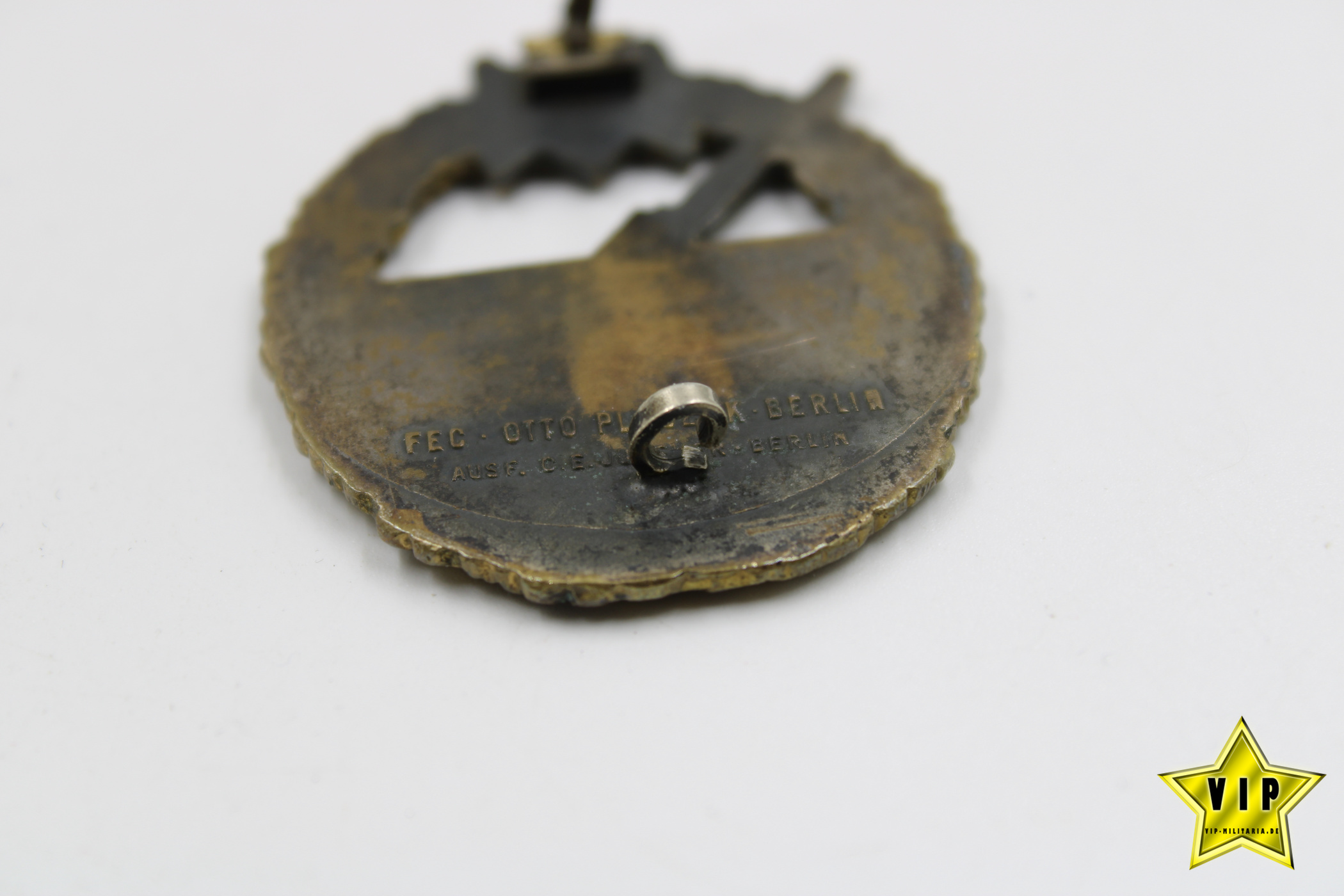 Kriegsmarine Küstenartillerie Abzeichen C.E. JUNCKER, BERLIN 