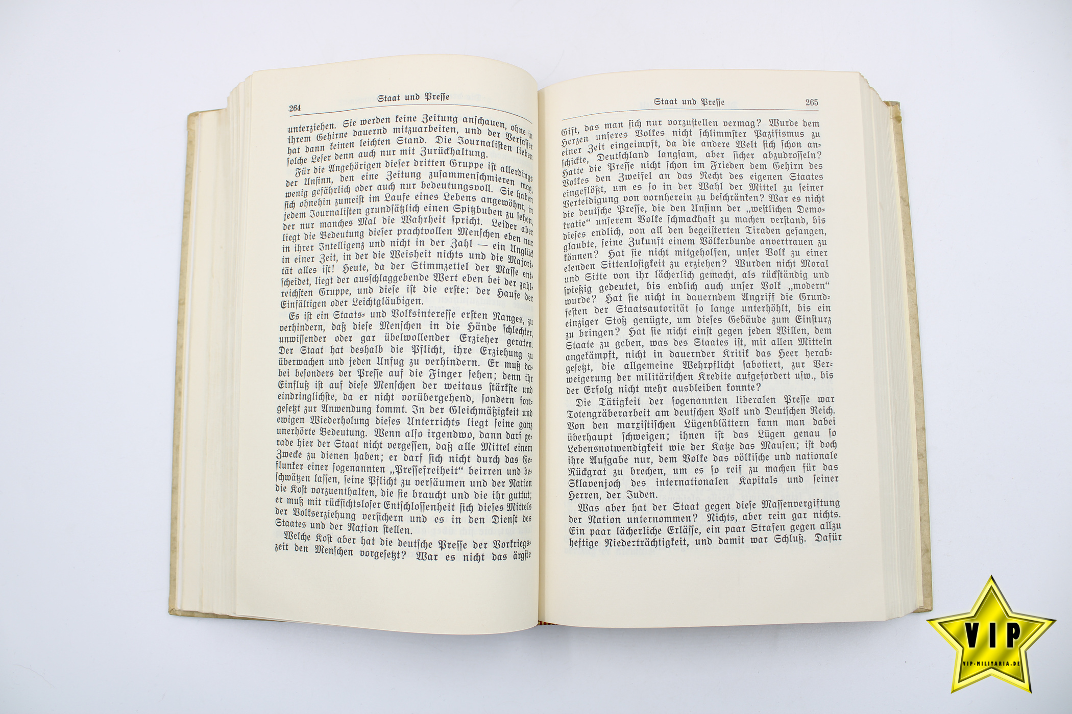 Mein Kampf 1938 Hochzeitsausgabe aus Daaden mit Widmung und Goldschnitt