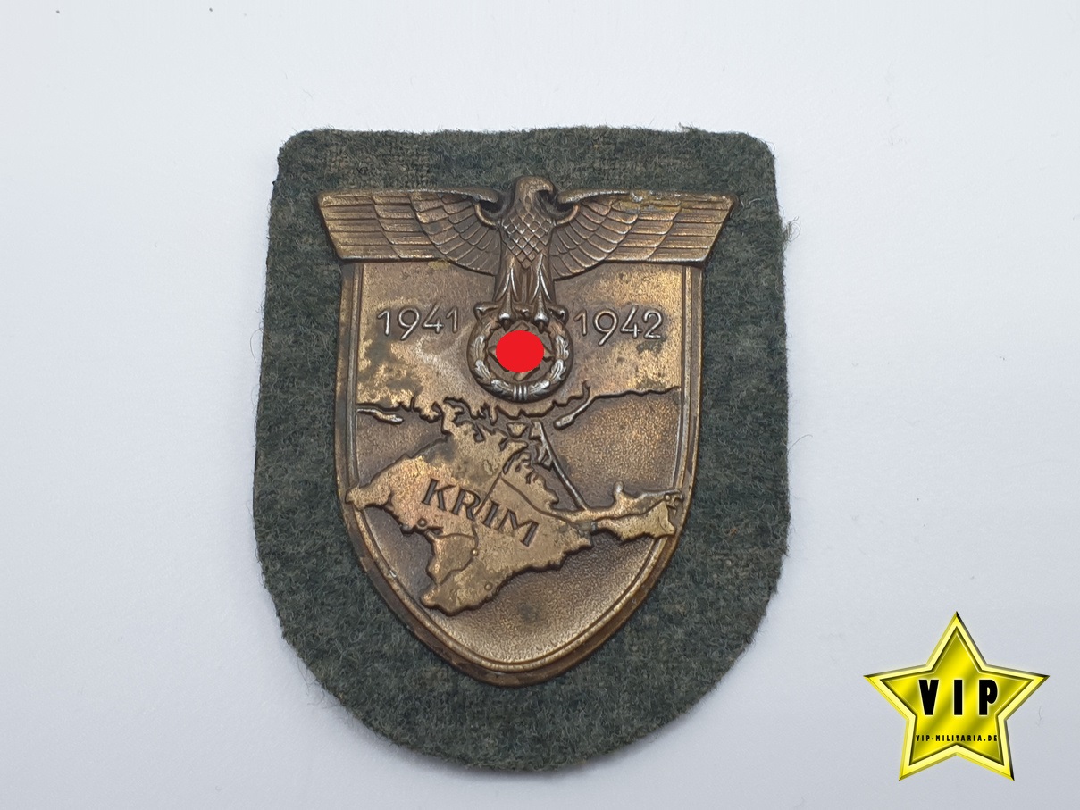 Krimschild auf Heeresstoff Hersteller " Wilhelm Deumer "