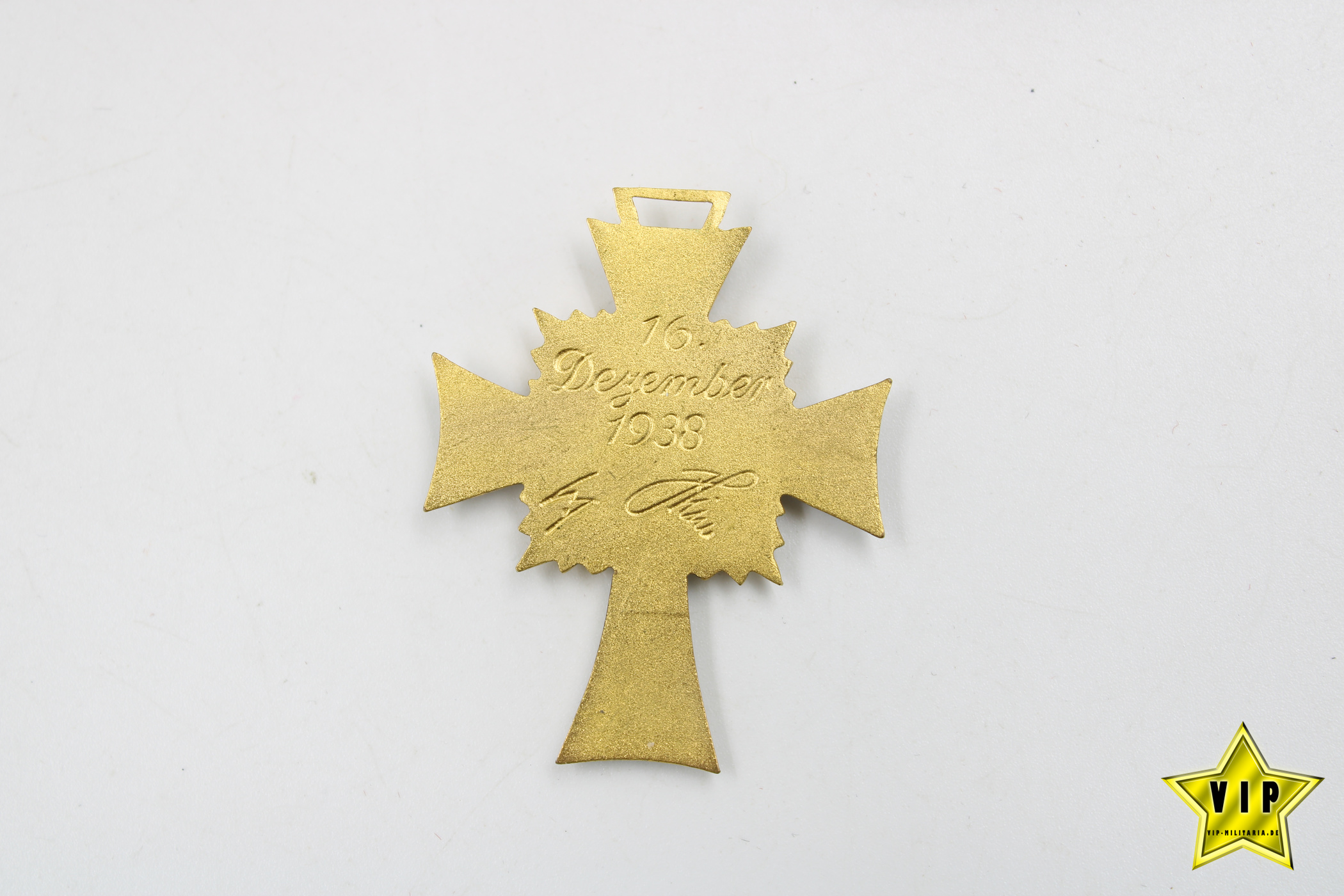 Mutterkreuz Gold im Verleihungsetui