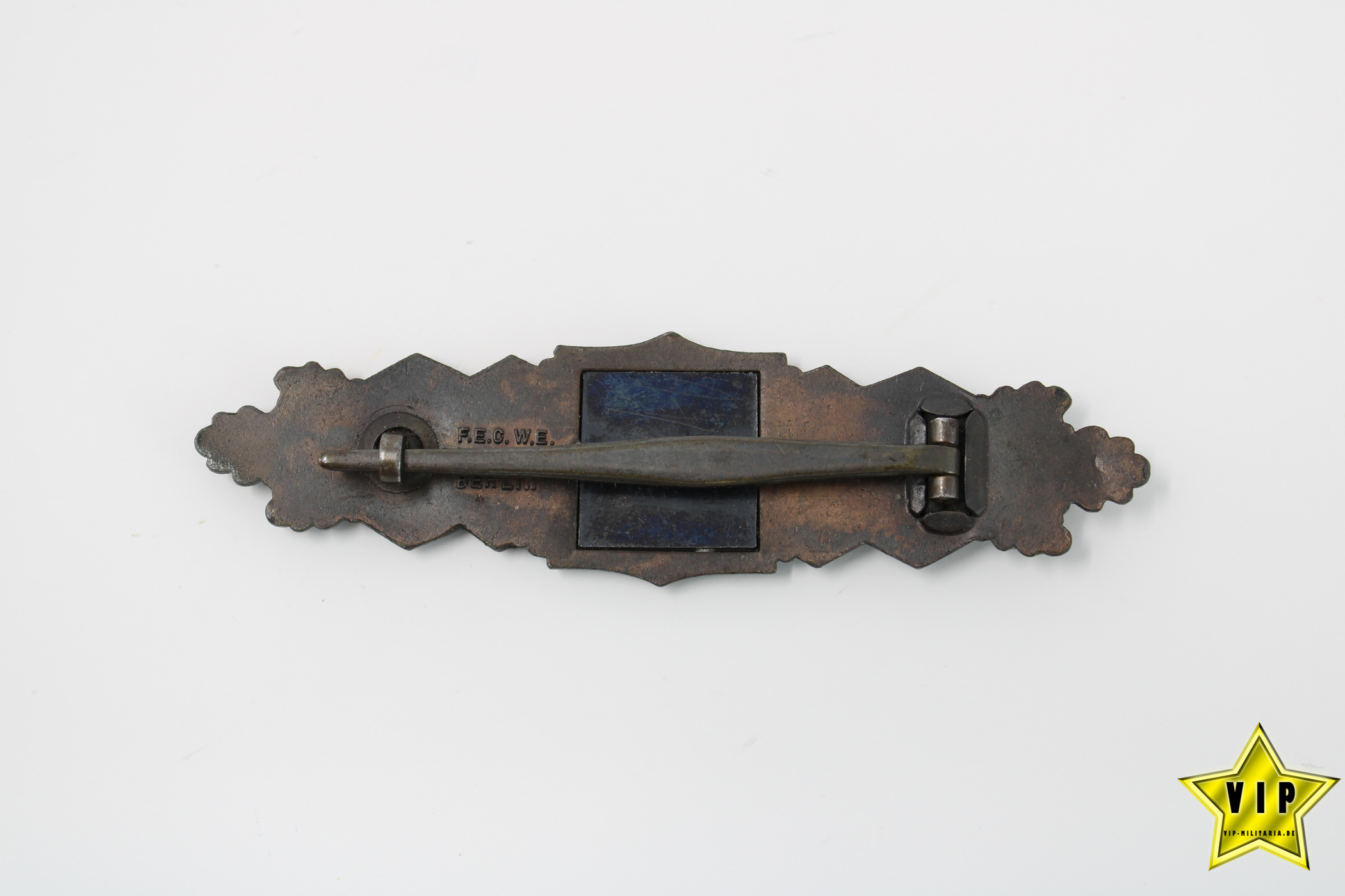 Wehrmacht Nahkampfspange Bronze JFS