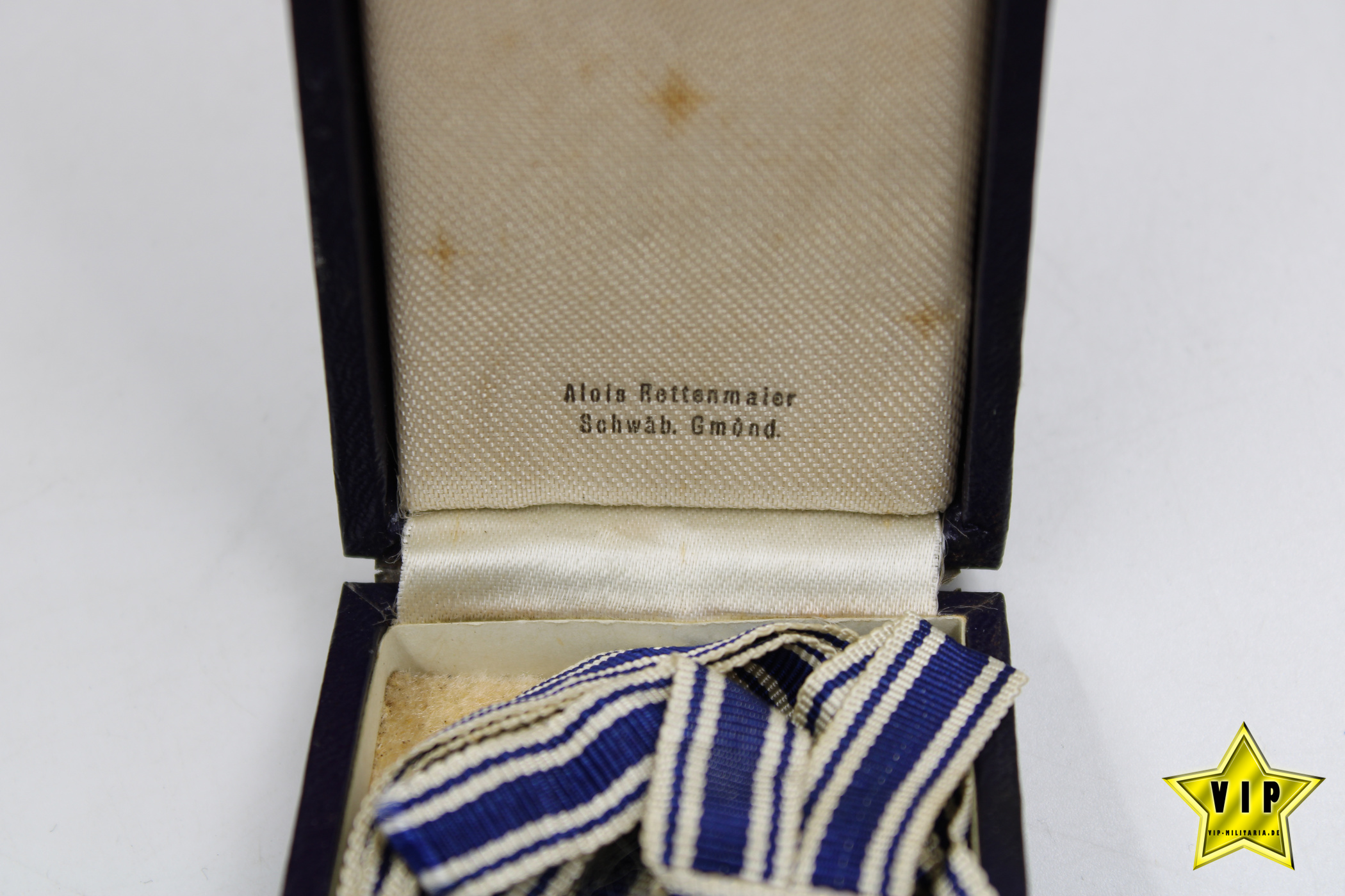 Mutterkreuz Gold im Verleihungsetui