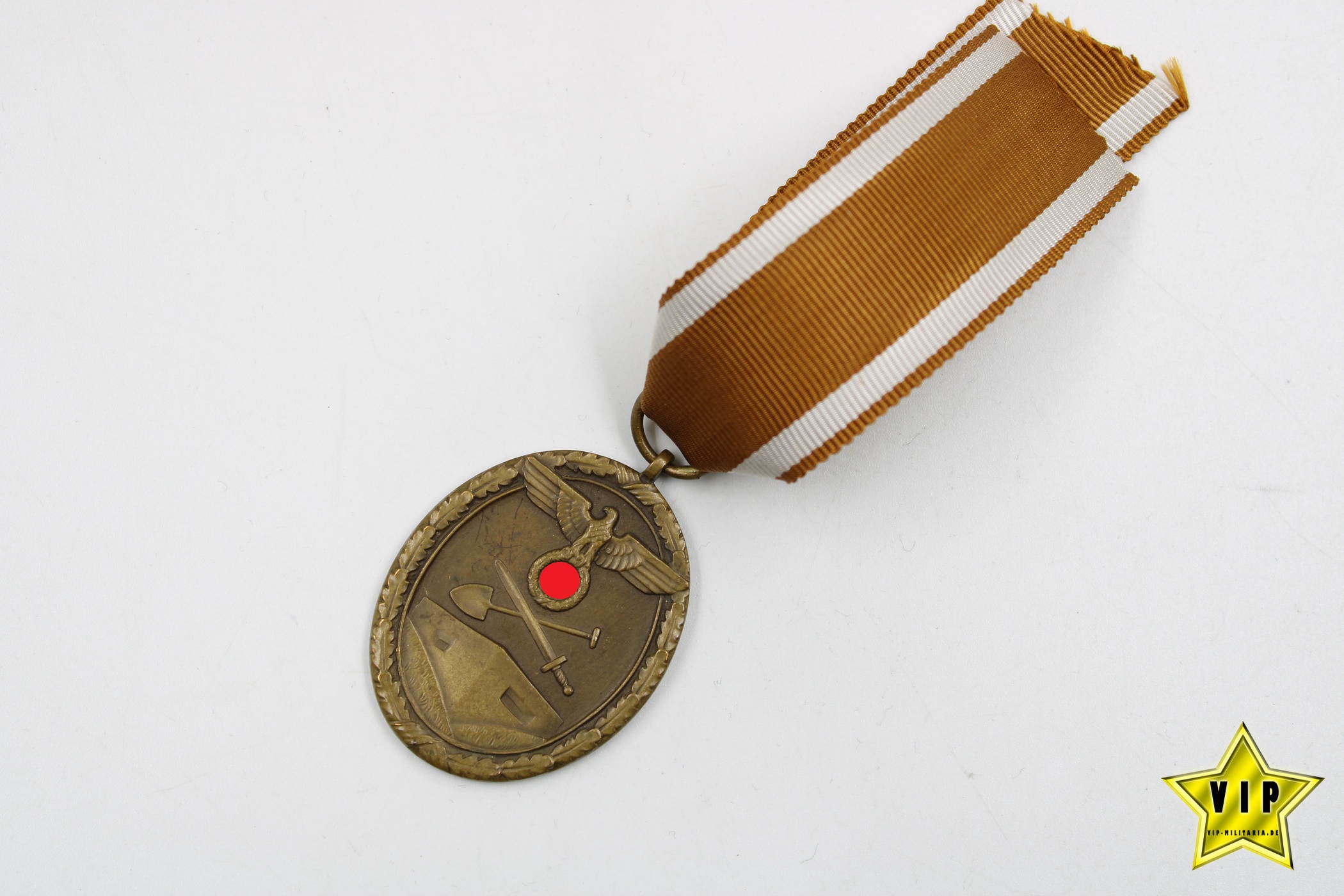 Schutzwall Ehrenzeichen Westwall Abzeichen