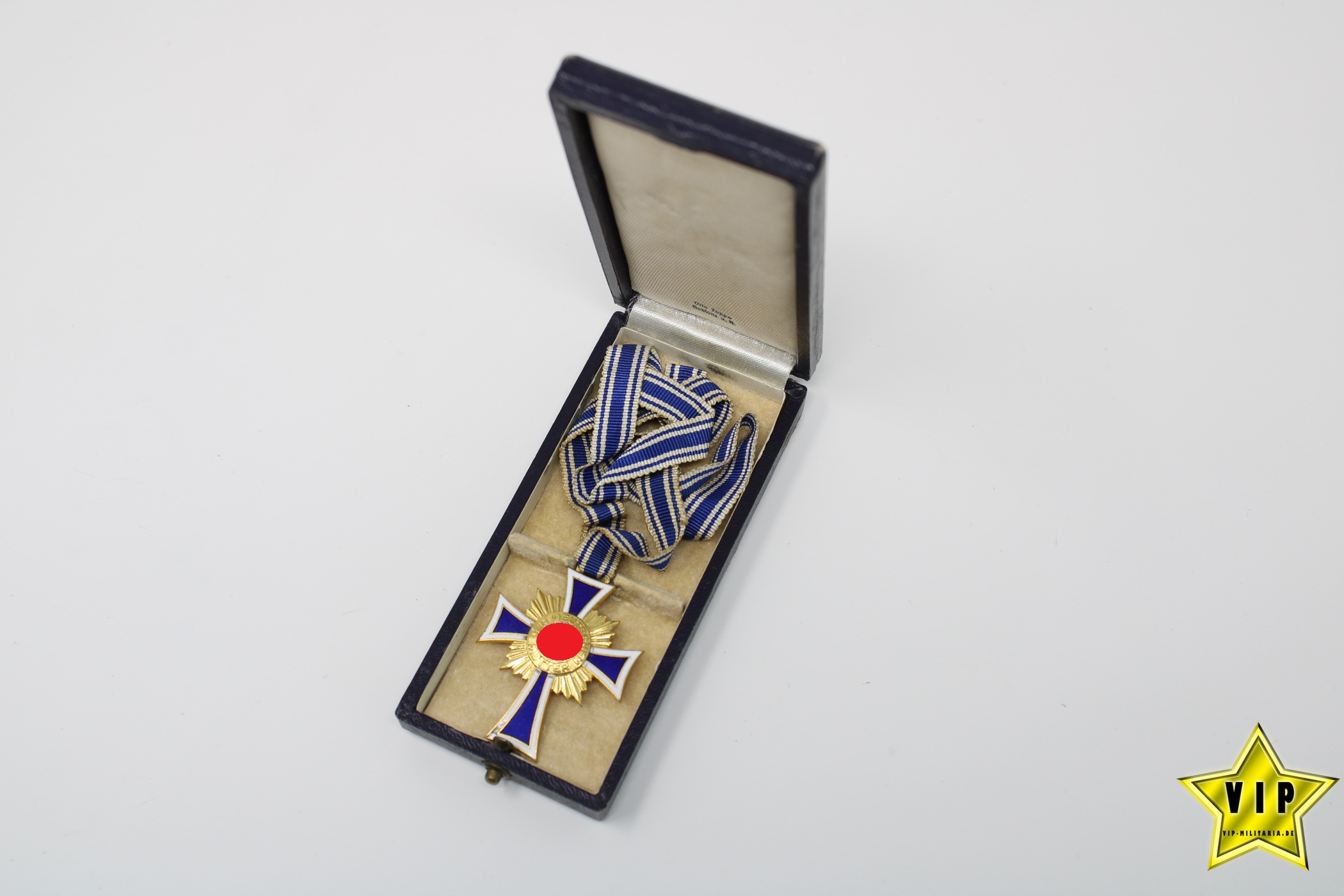 Mutterkreuz Gold im Etui