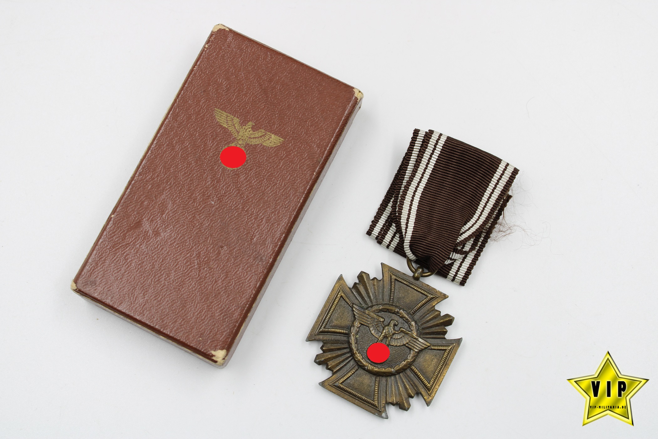 Dienstauszeichnung NSDAP in Bronze im Etui