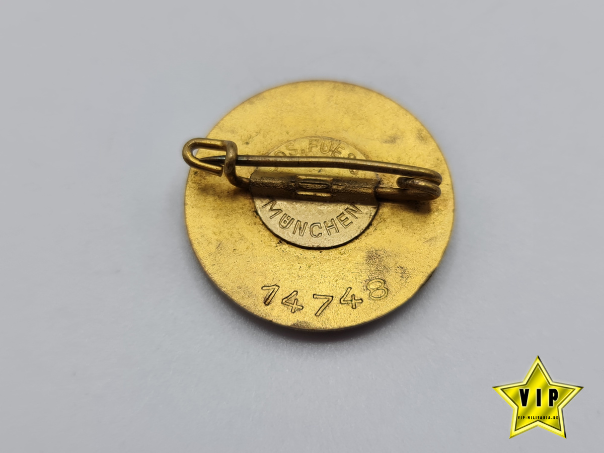 Goldenes Parteiabzeichen der NSDAP Goldenes Parteiabzeichen der NSDAP