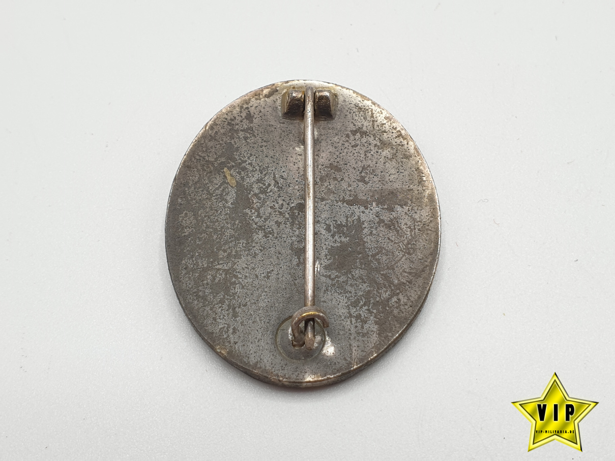 Verwundetenabzeichen in Silber Hersteller 100
