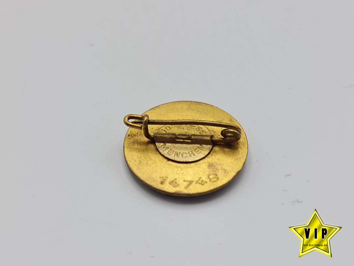 Goldenes Parteiabzeichen der NSDAP Goldenes Parteiabzeichen der NSDAP